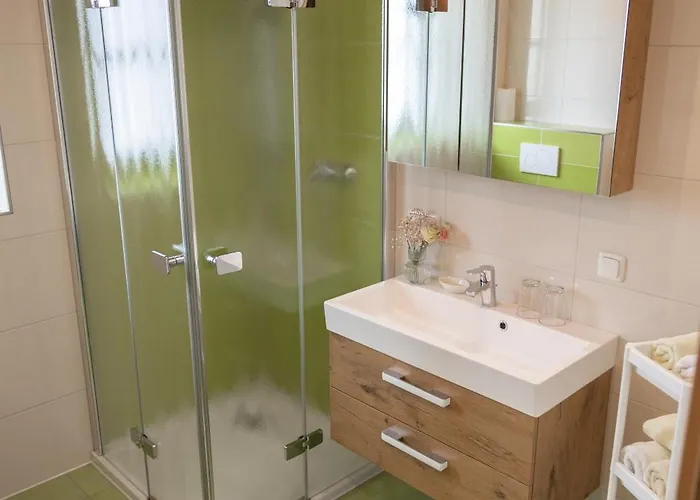 우를라우프 암 디흐틀로프 아파트 *